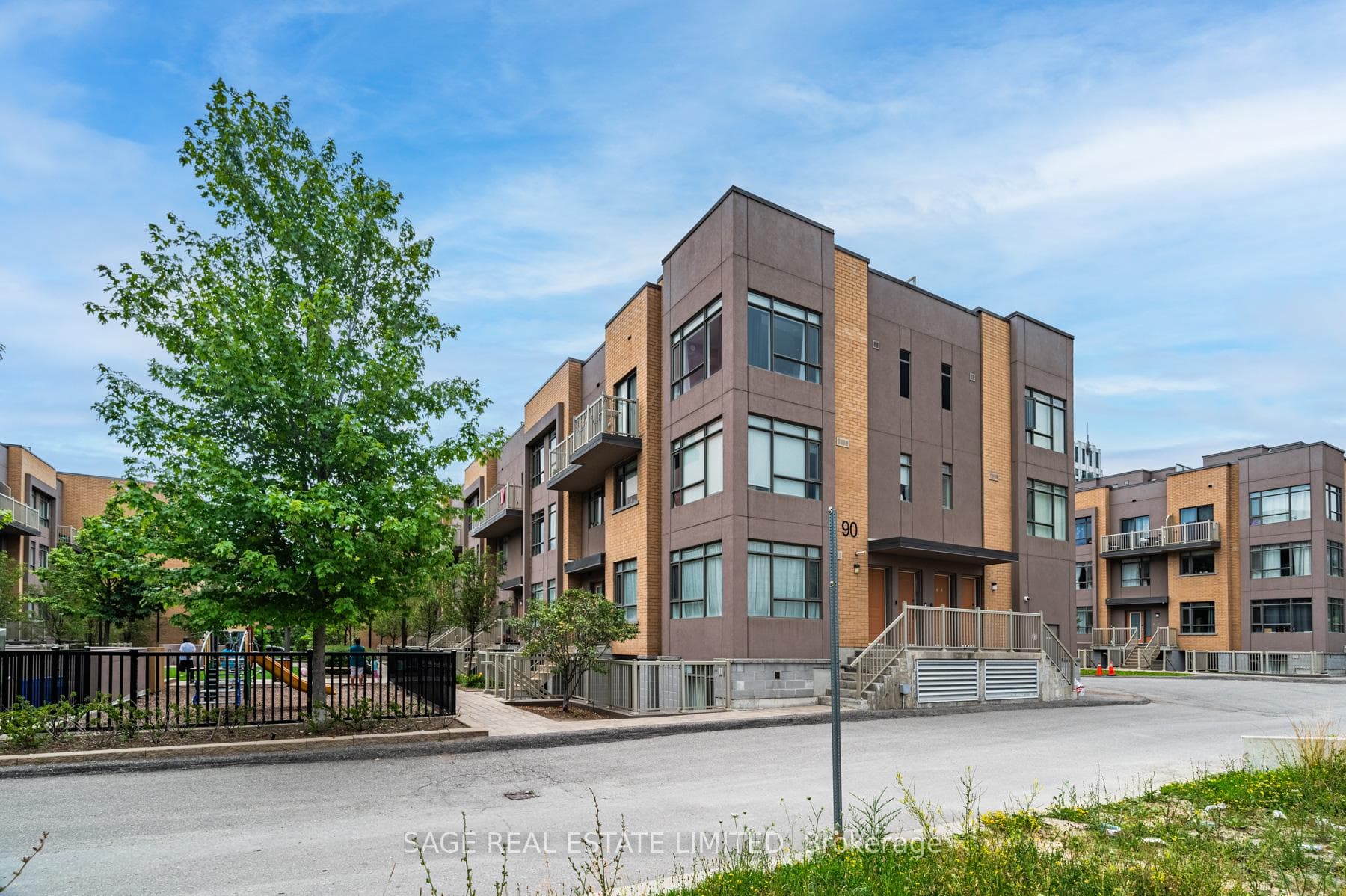 90 Orchid Place Drive Unit 106 photo 2