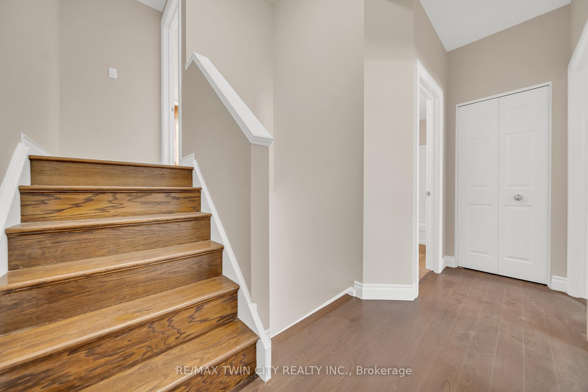 124 Donnenwerth Drive photo 20
