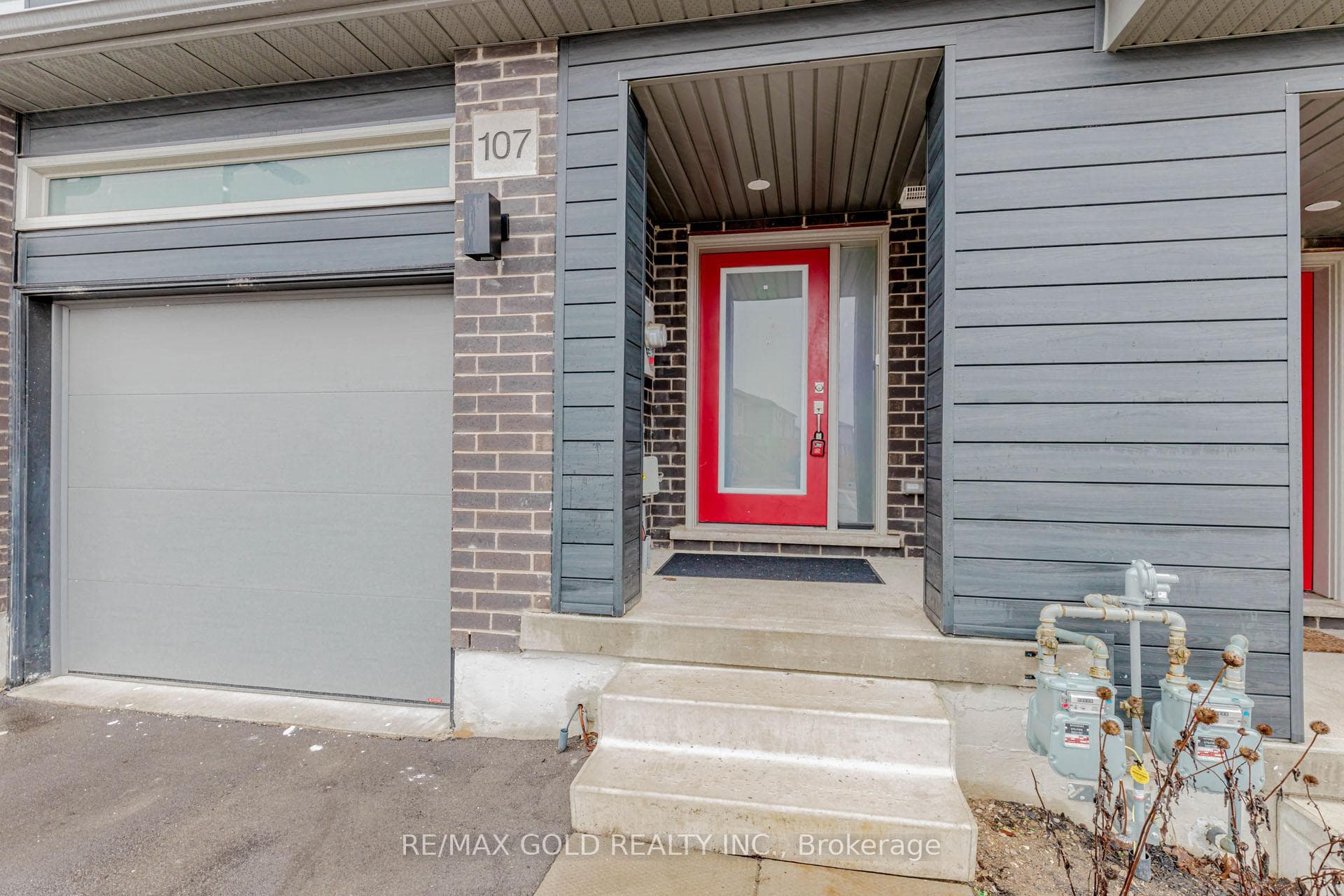 107 Pony Way photo 2