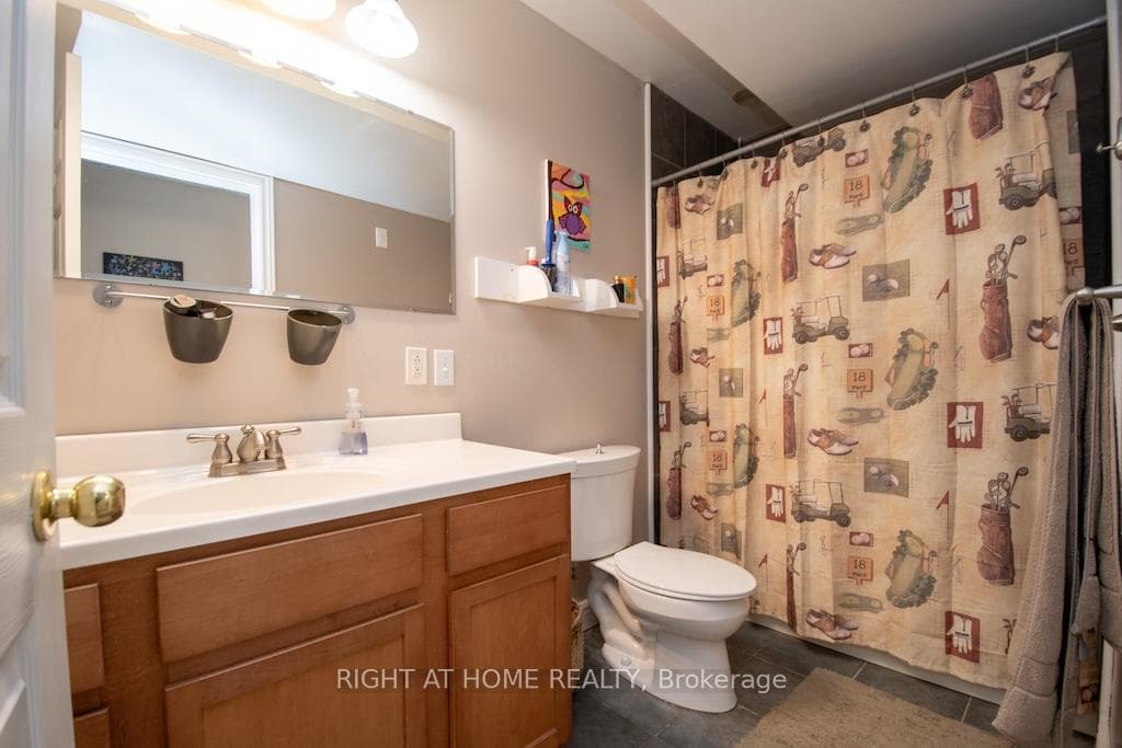 10 Kalman Drive photo 32