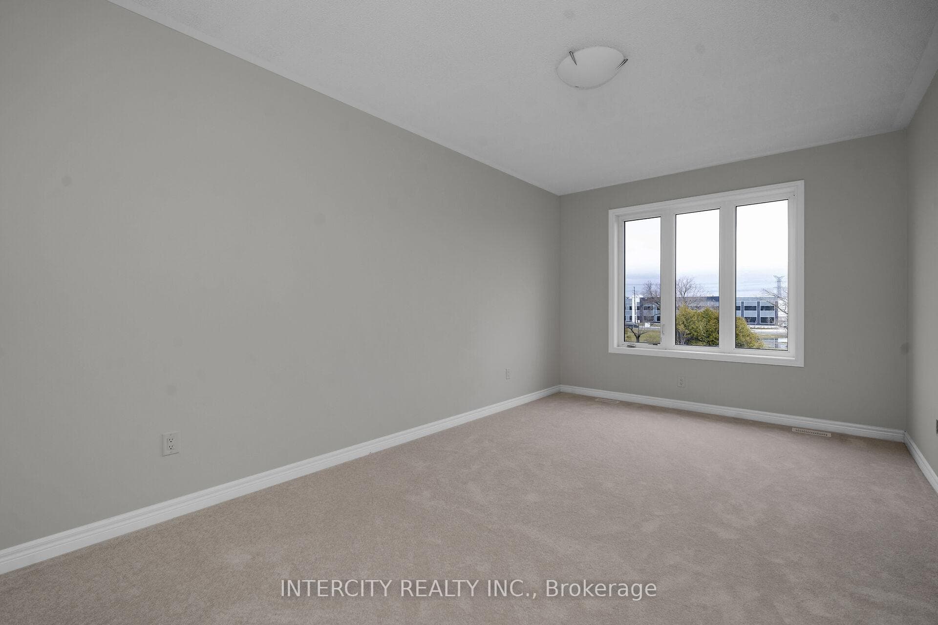 49 Johann Drive photo 16