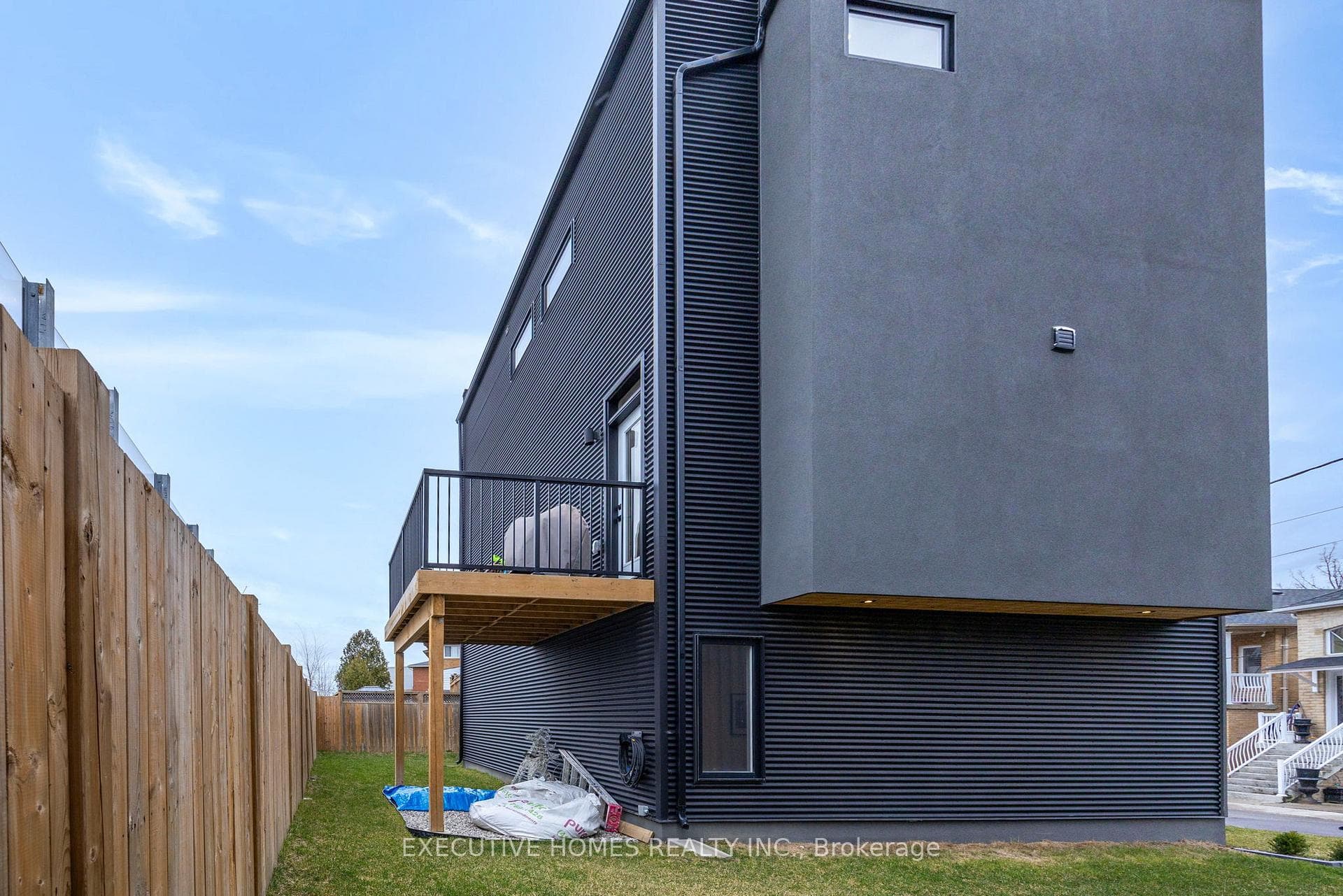 31 King George Road photo 34