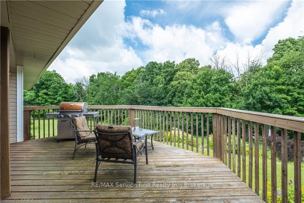 2548 SANDS Road photo 35