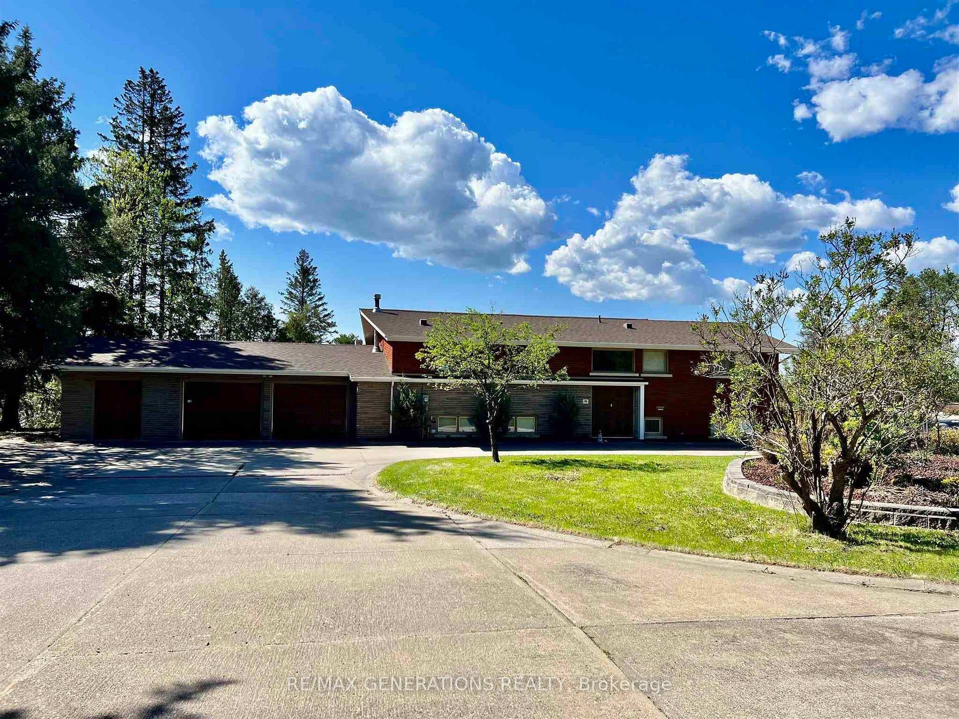 1397 Oliver Road photo 28