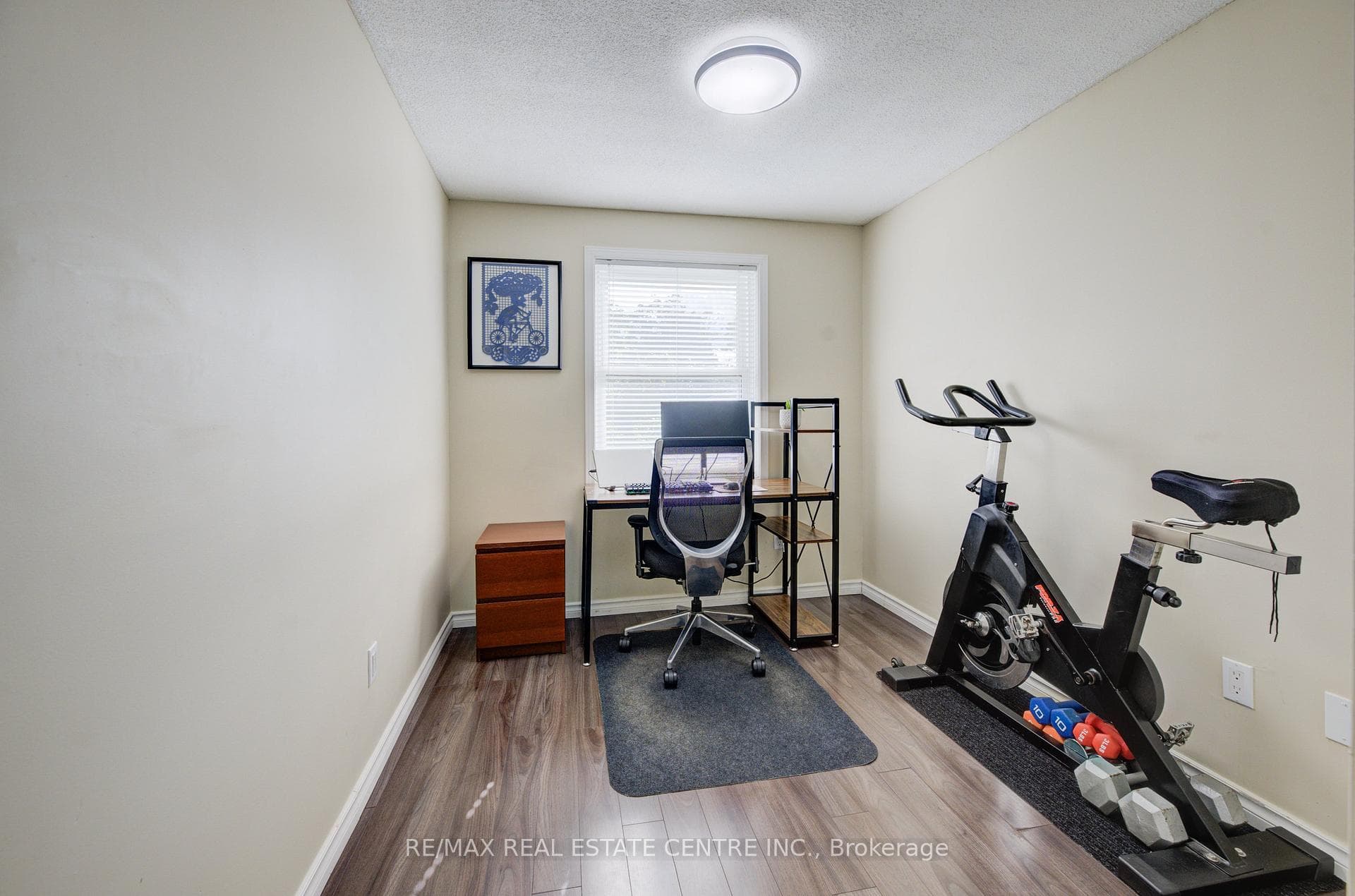 660 HILLVIEW Road photo 18