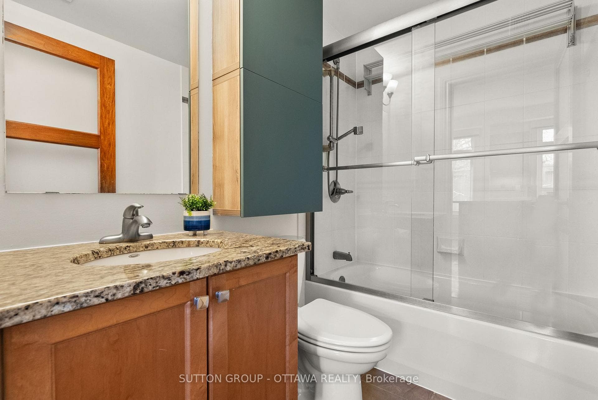 323 Winona Avenue Unit 105 photo 28