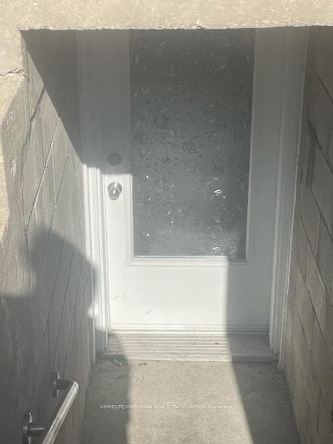 58 Chamberlain Avenue Unit Bsmt photo 8