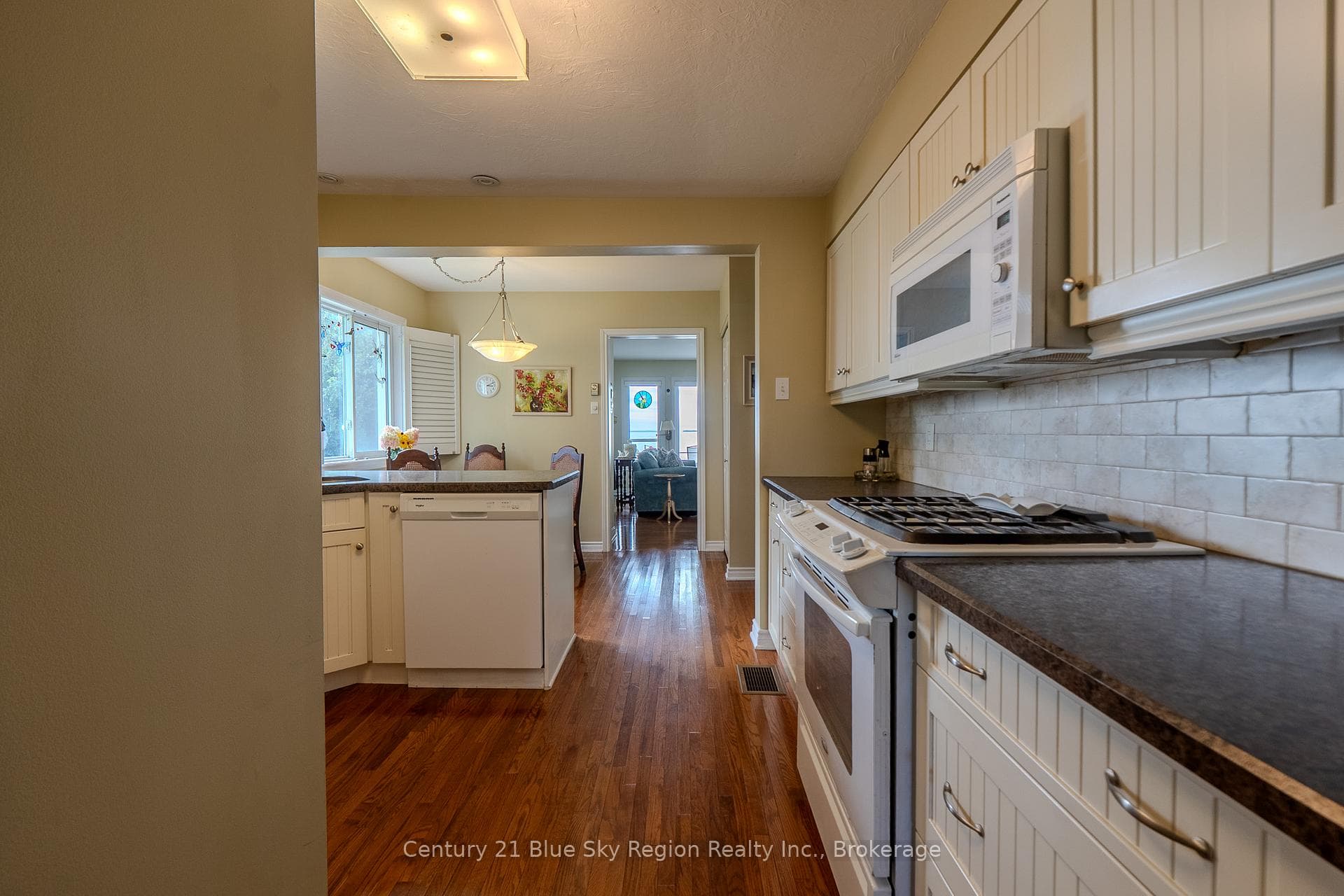 419 William Street photo 16