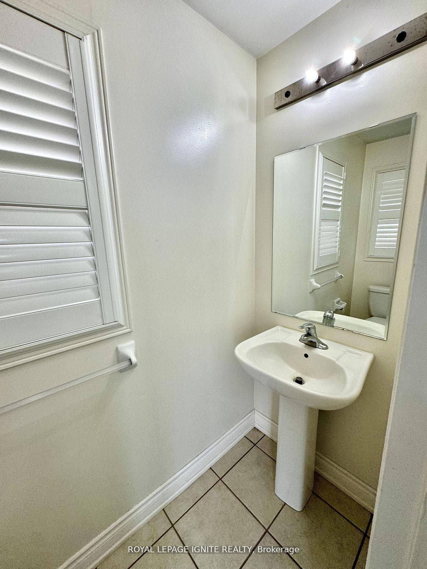 5 Holroyd Street Unit Upper photo 16
