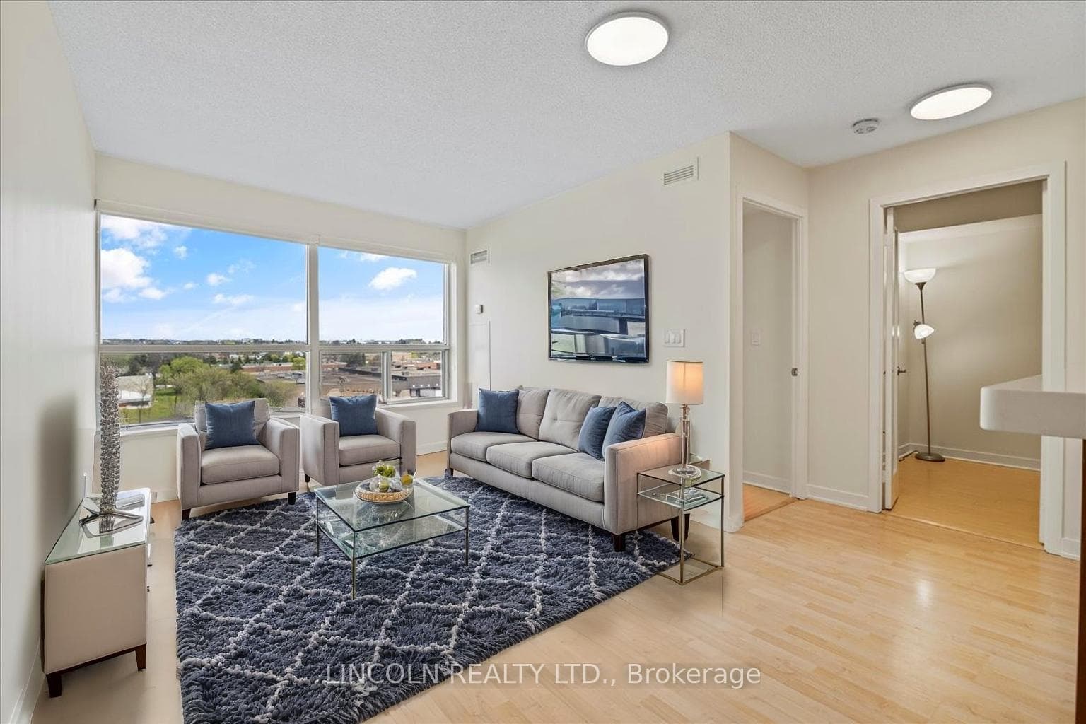 36 Lee Centre Drive Unit 815 photo 8