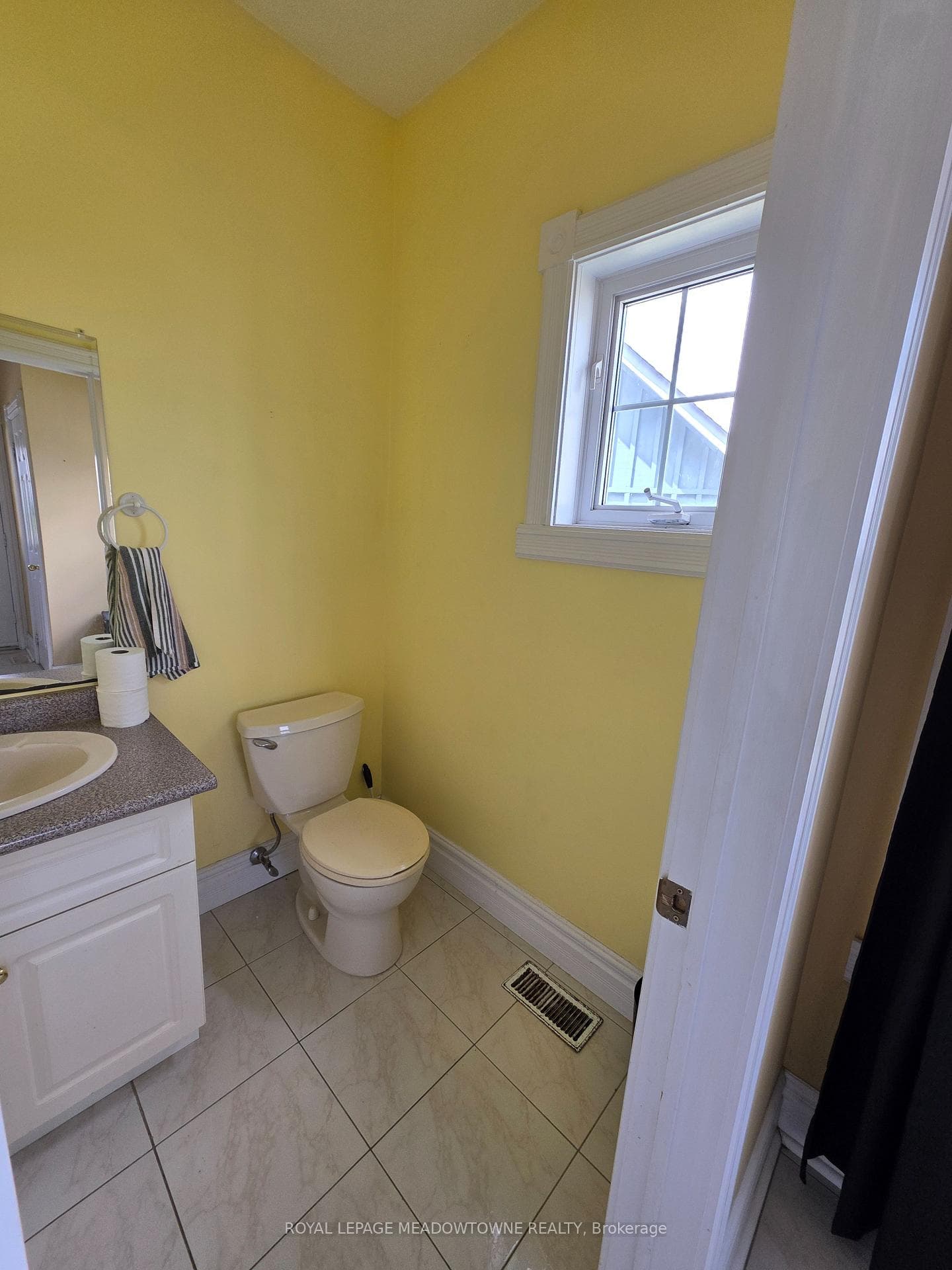 13727 Creditview Road photo 12