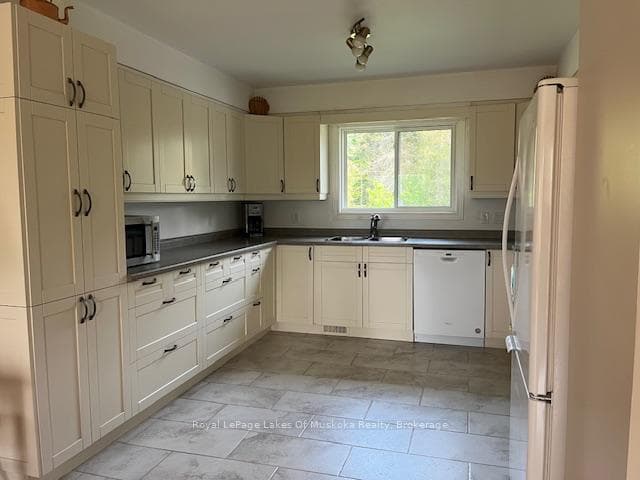 801 Sand Hill Road photo 15