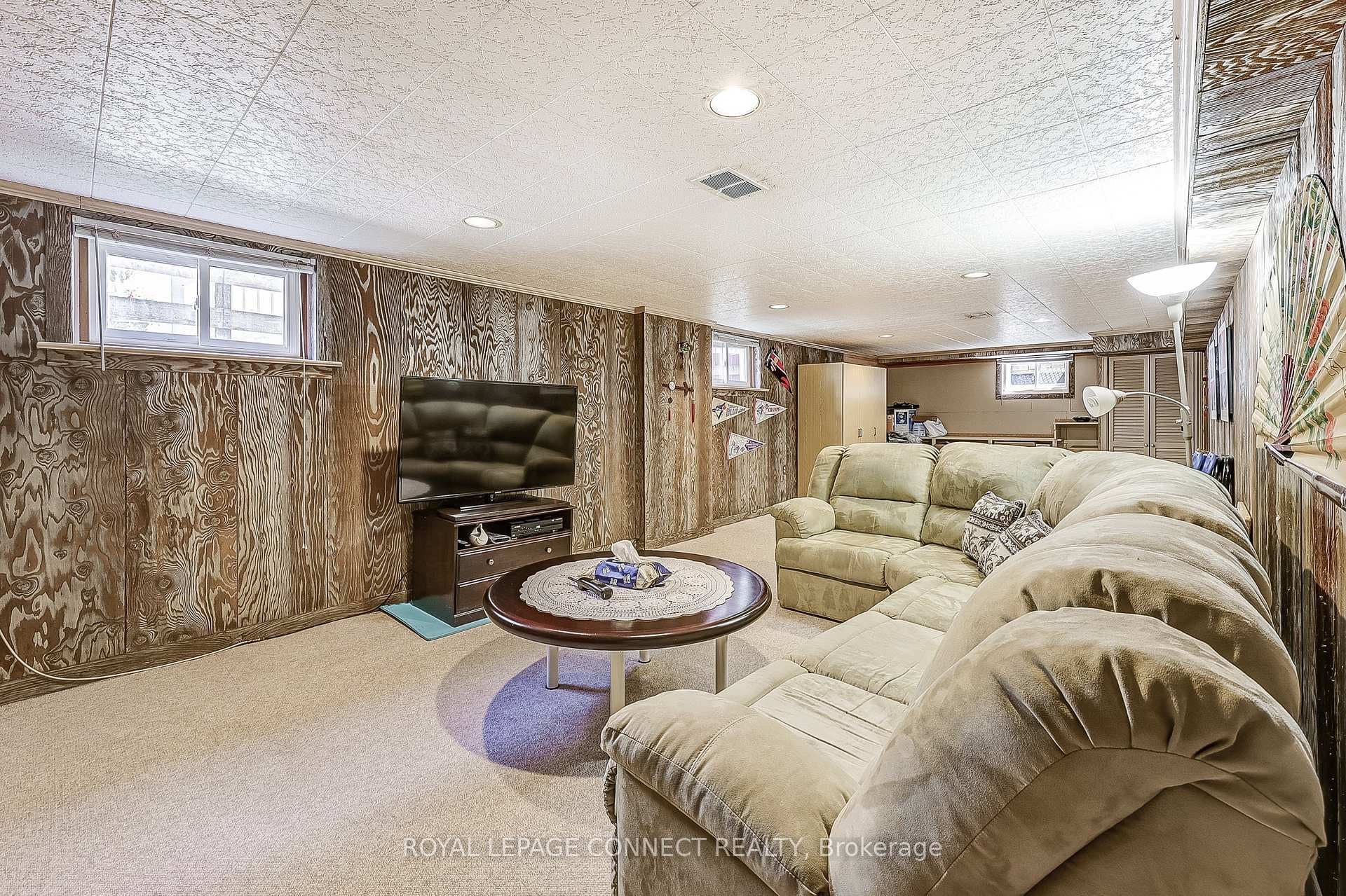 19 Cronin Drive photo 14