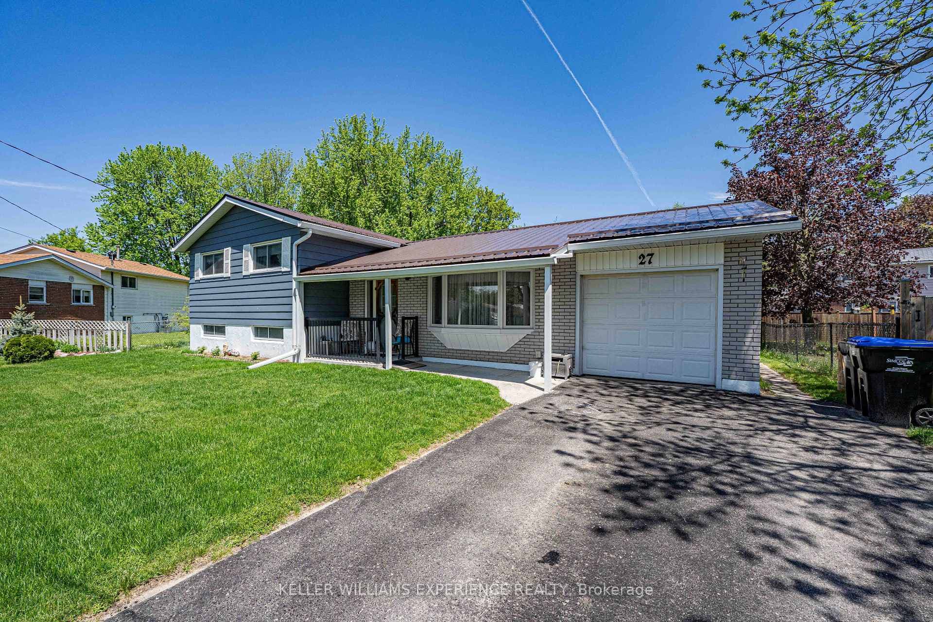 27 Larkdale Crescent photo 4