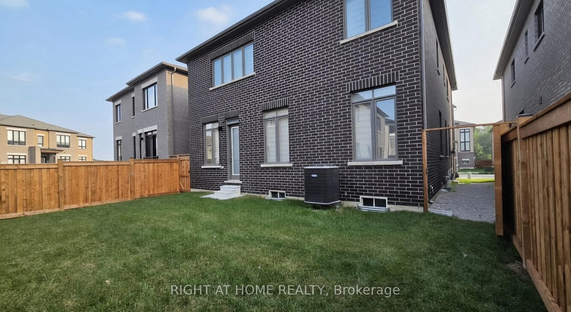 816 Apple Terrace photo 29