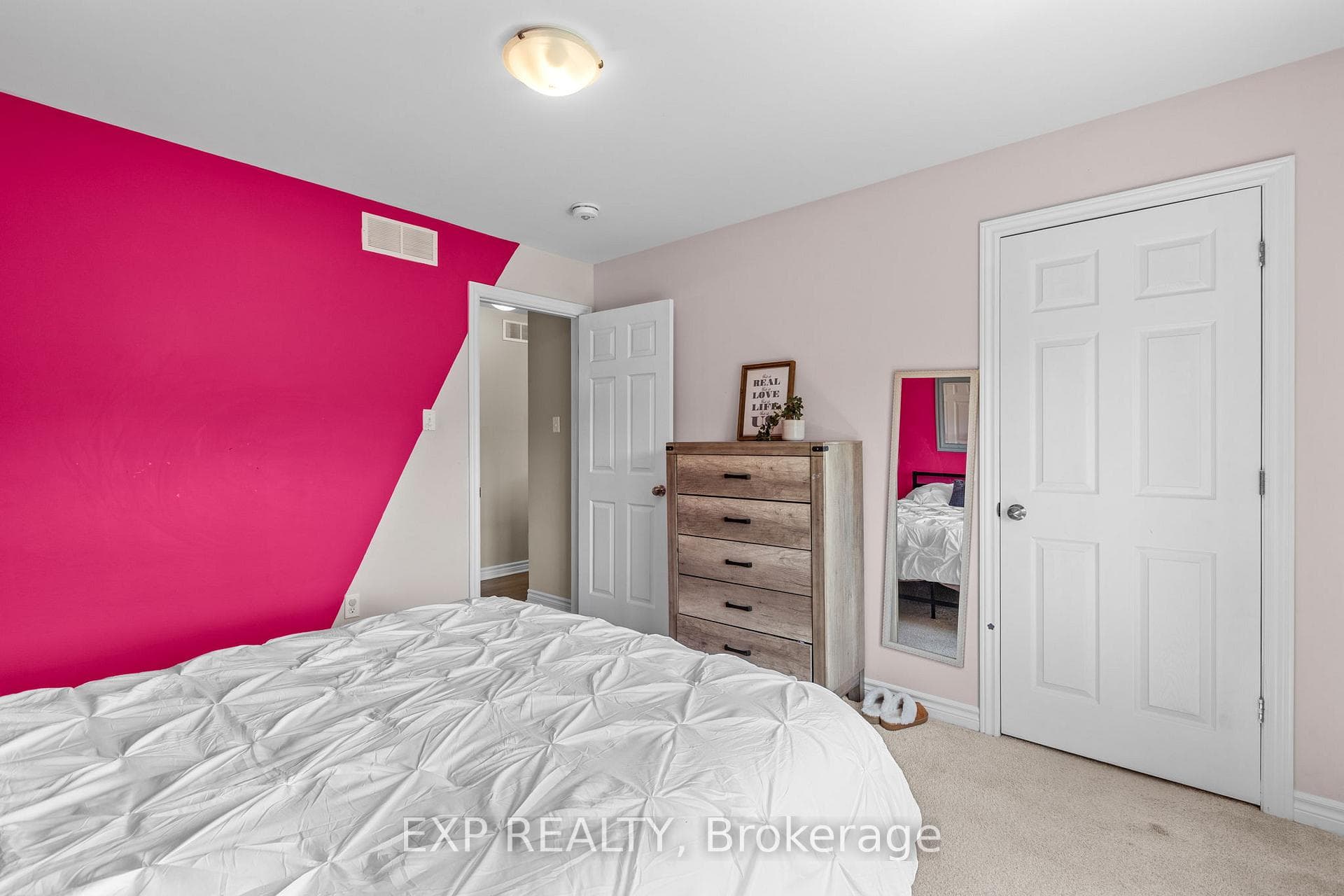 4153 Roger Stevens Drive photo 22