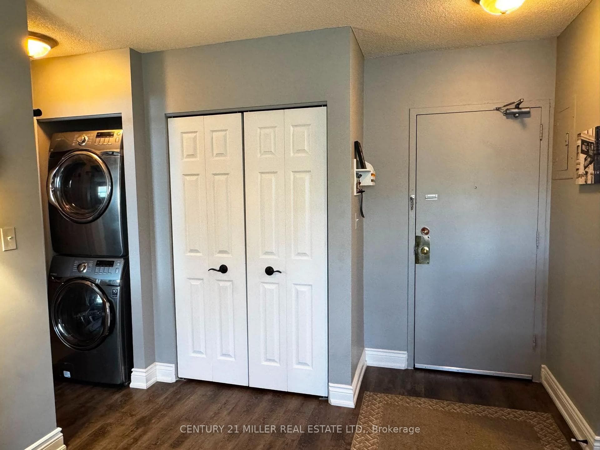 264 Oakdale Avenue Unit 309 photo 14