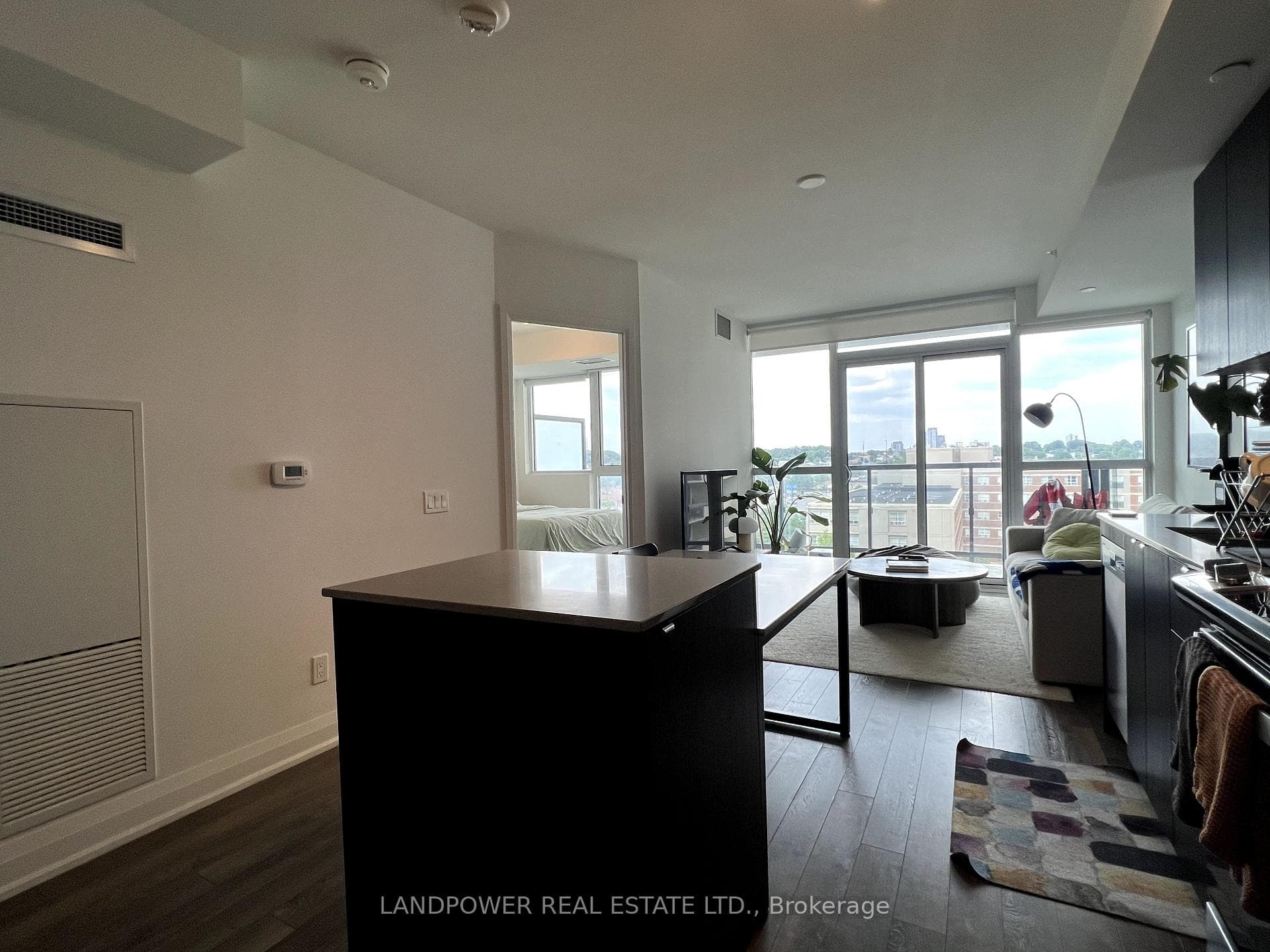 1461 Lawrence Avenue Unit 908 photo 16