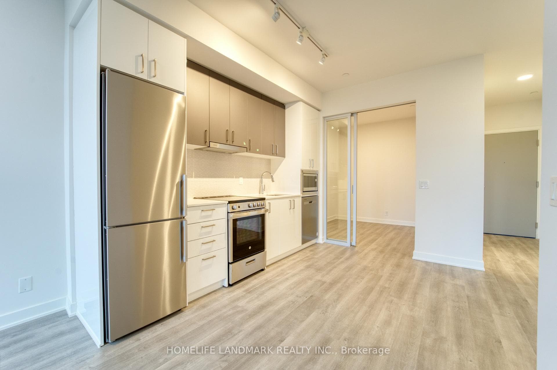 30 UPPER MALL Way Unit 714 photo 17