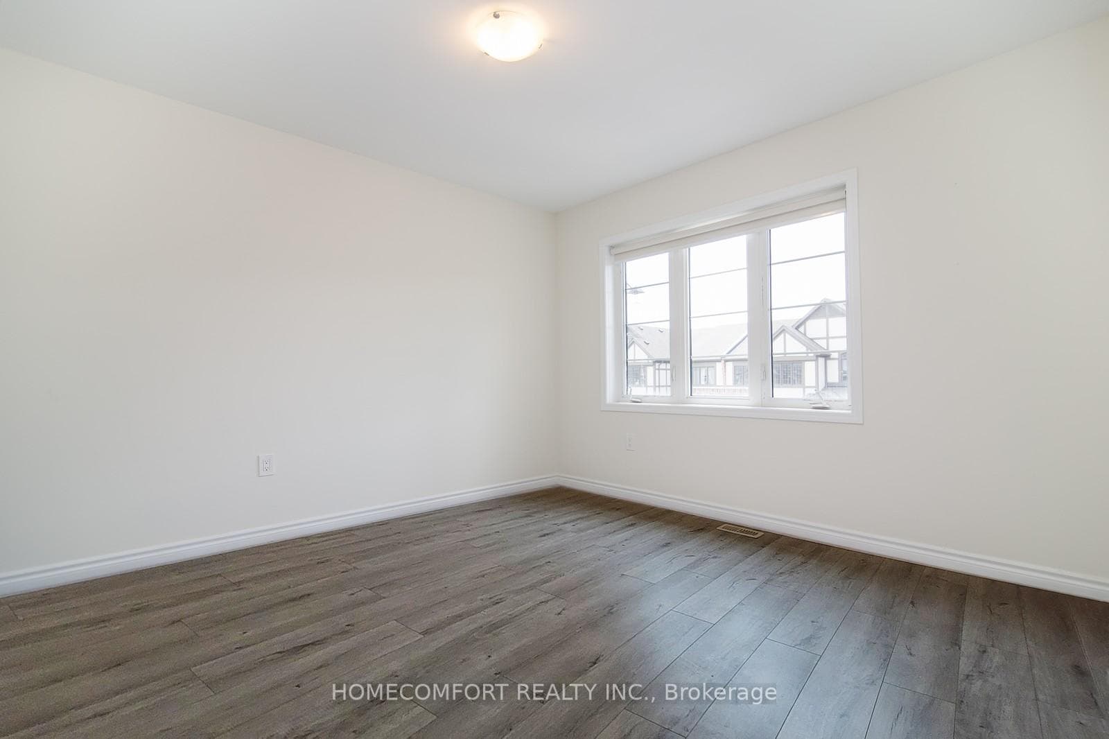 20 Ness Drive photo 9