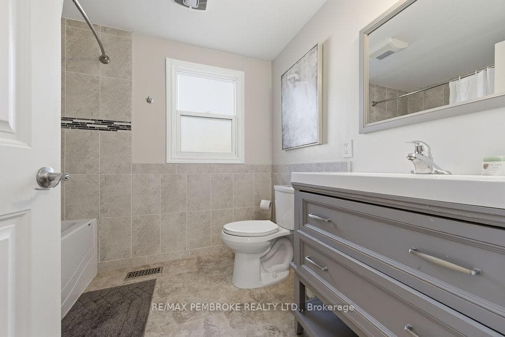 Gorgeous Front Unit Modern Bathroom