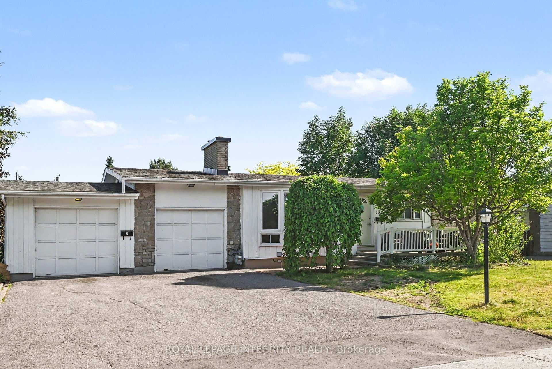 104 Viewmount Drive photo 4