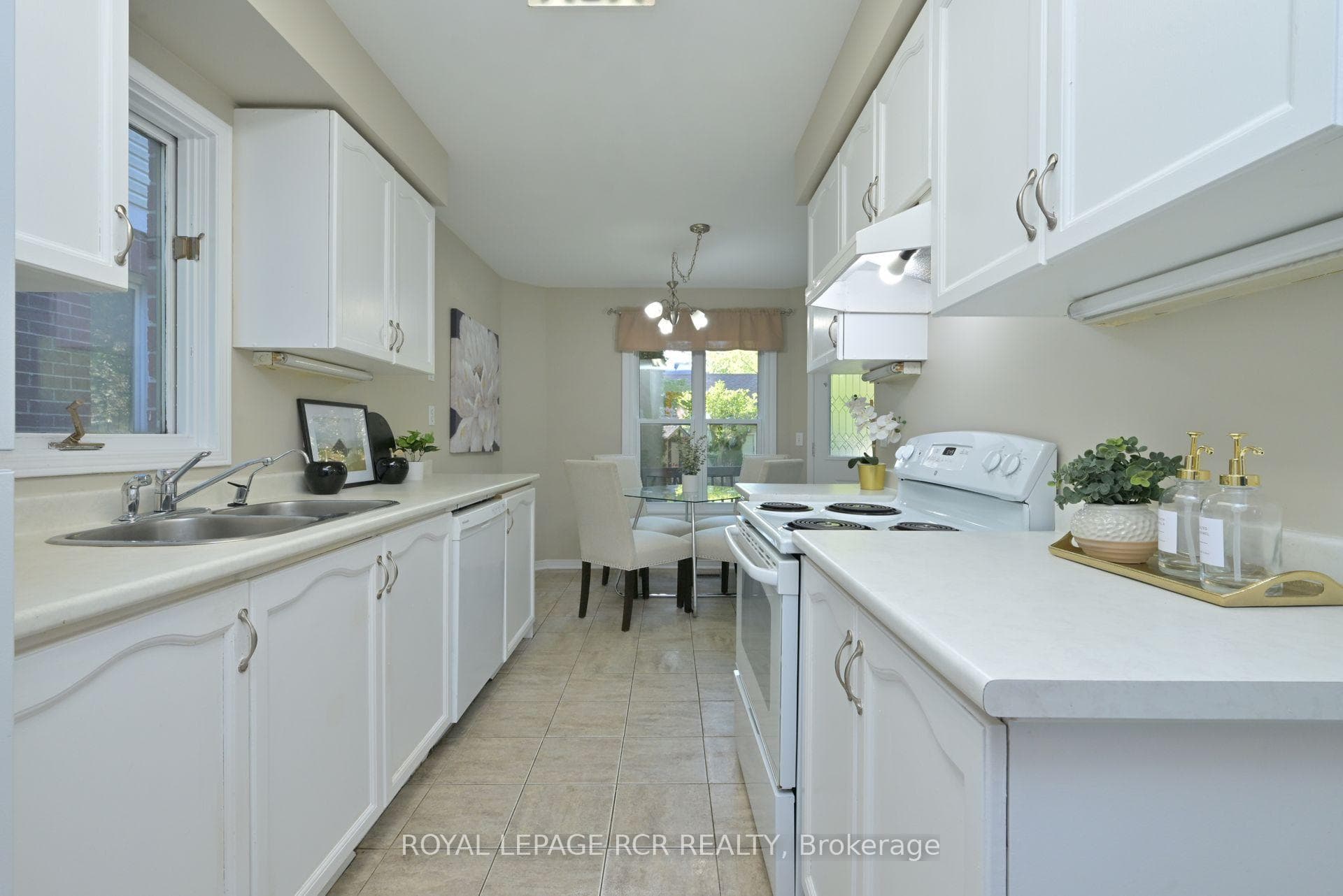 315 Alder Street photo 9
