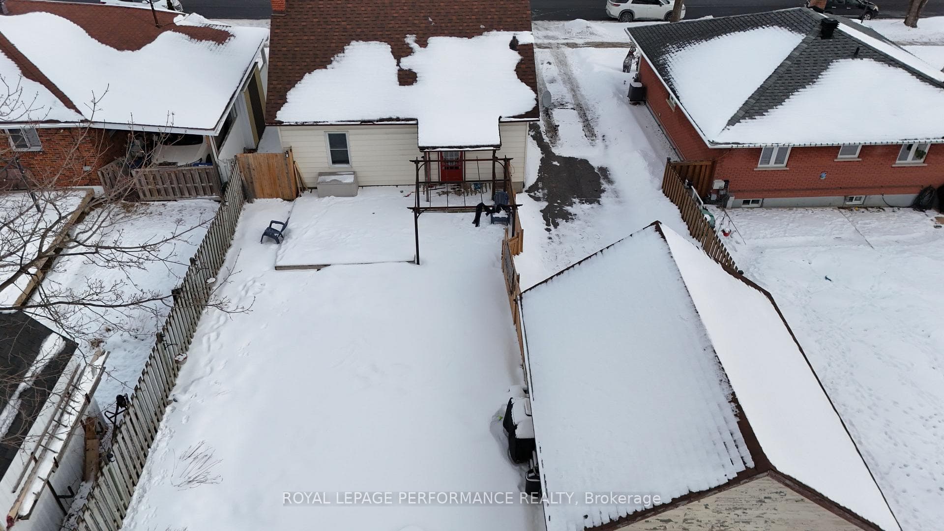 209 Anthony Street photo 4