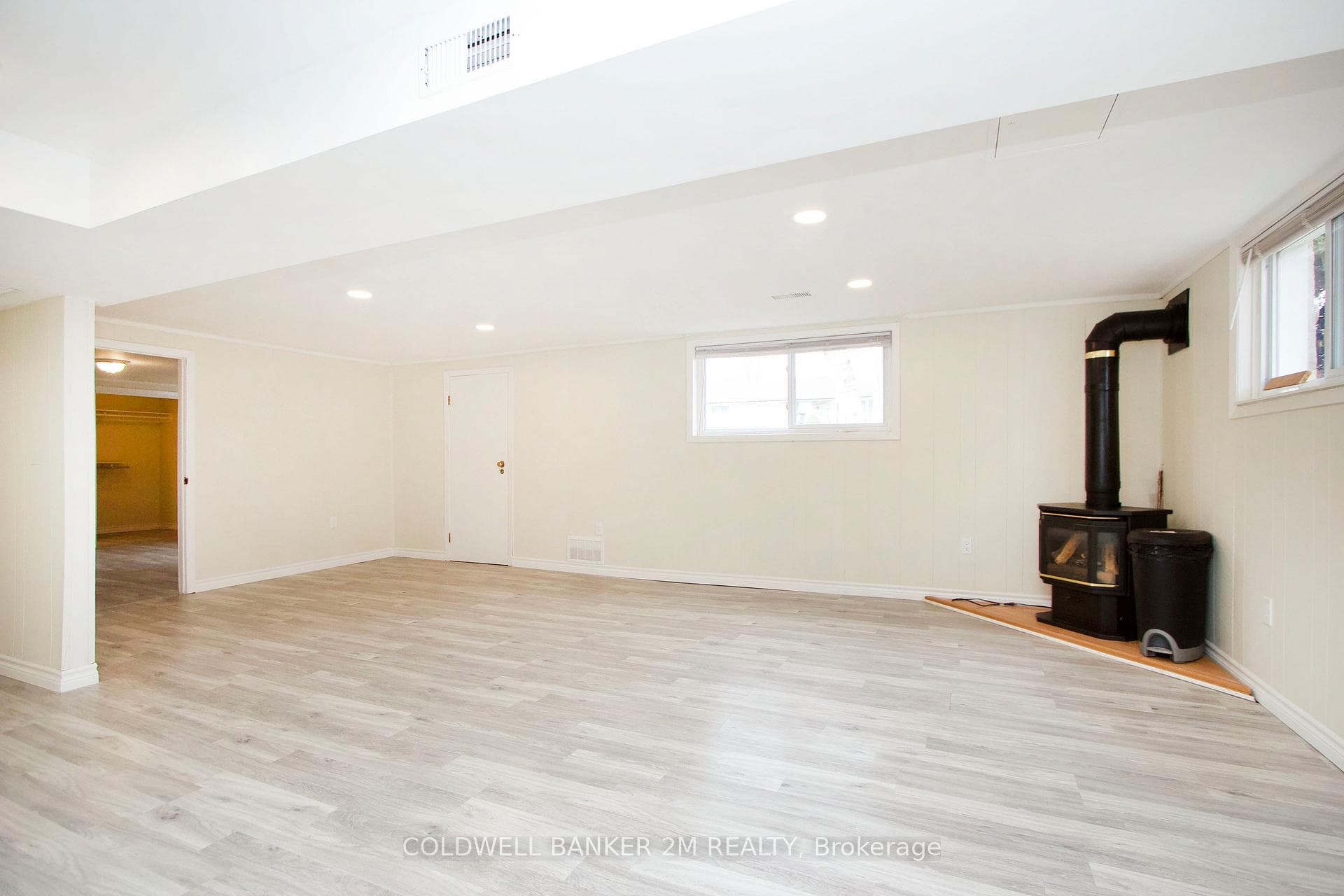 297 Admiral Road photo 7