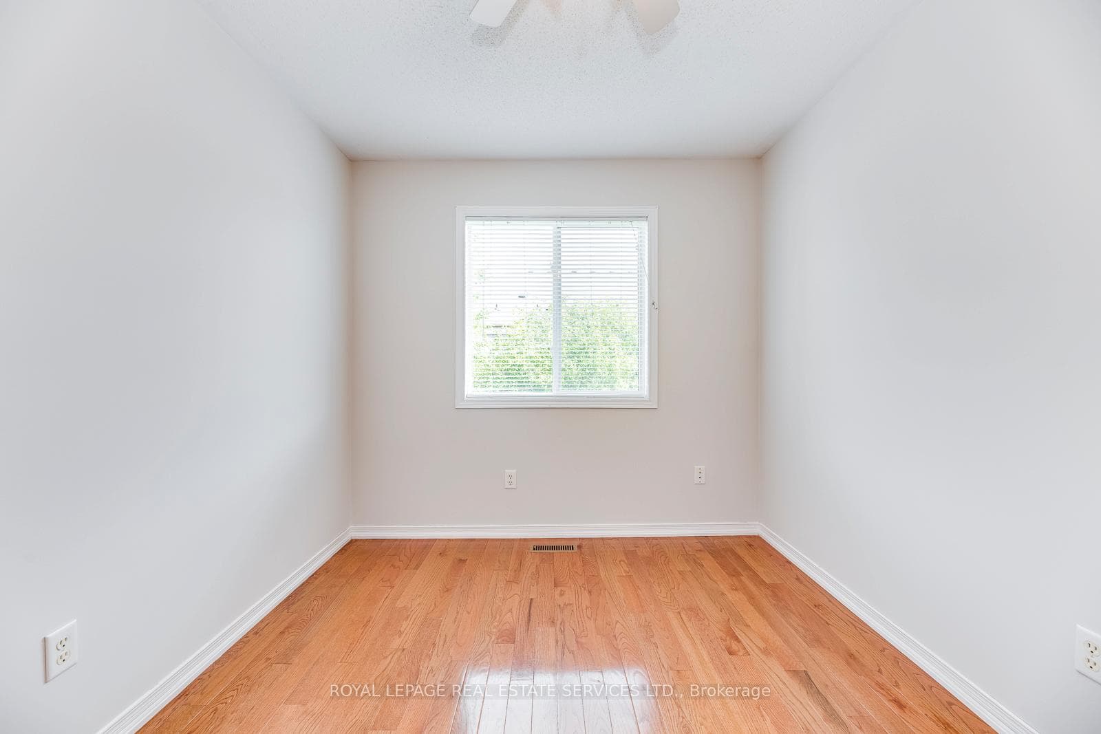 1835 Mccoy Avenue photo 27