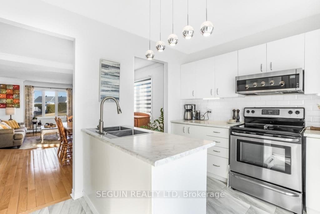 900 ROCH Street photo 12