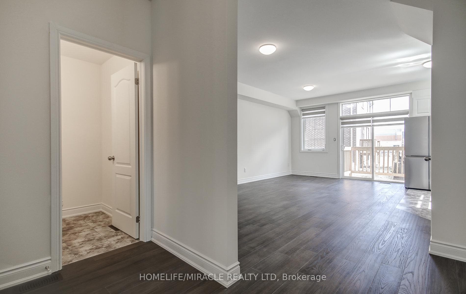 28 Yvonne Drive photo 8