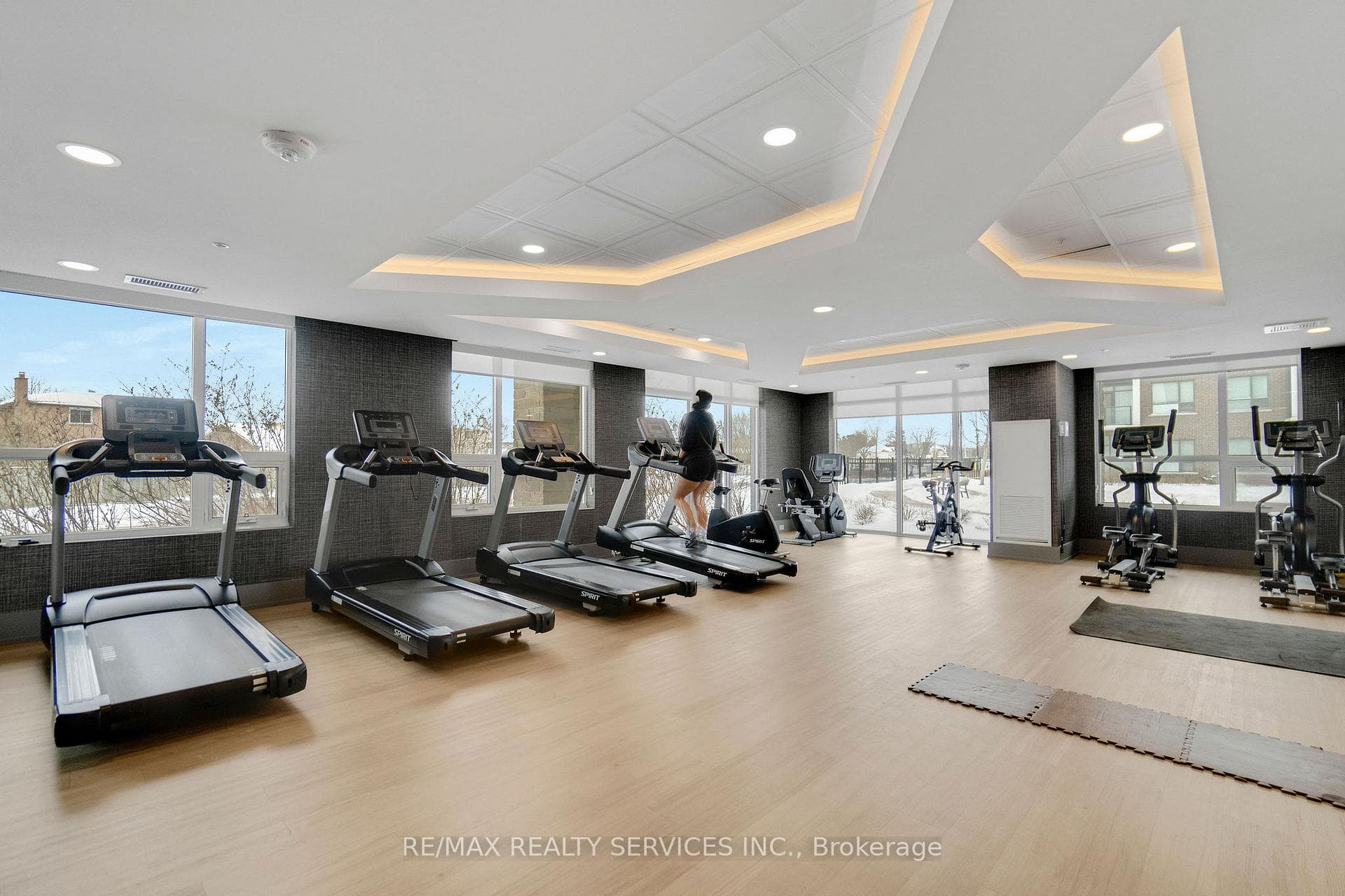 5055 Greenlane Road Unit 222 photo 16
