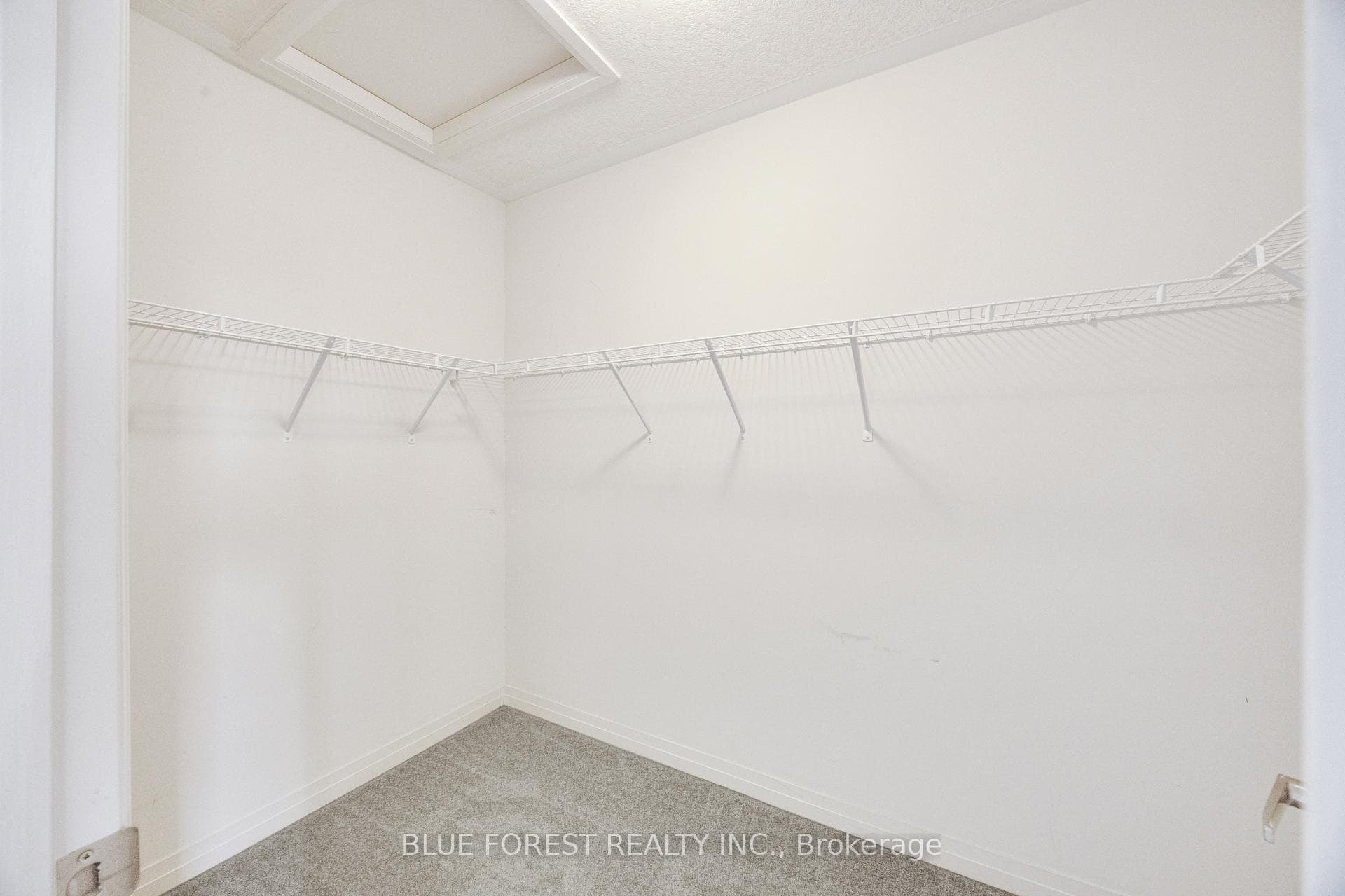 100 Middleton Street photo 23