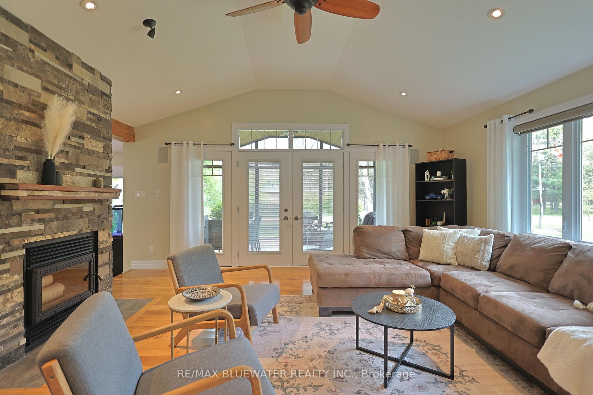 6436 Robert Avenue photo 4