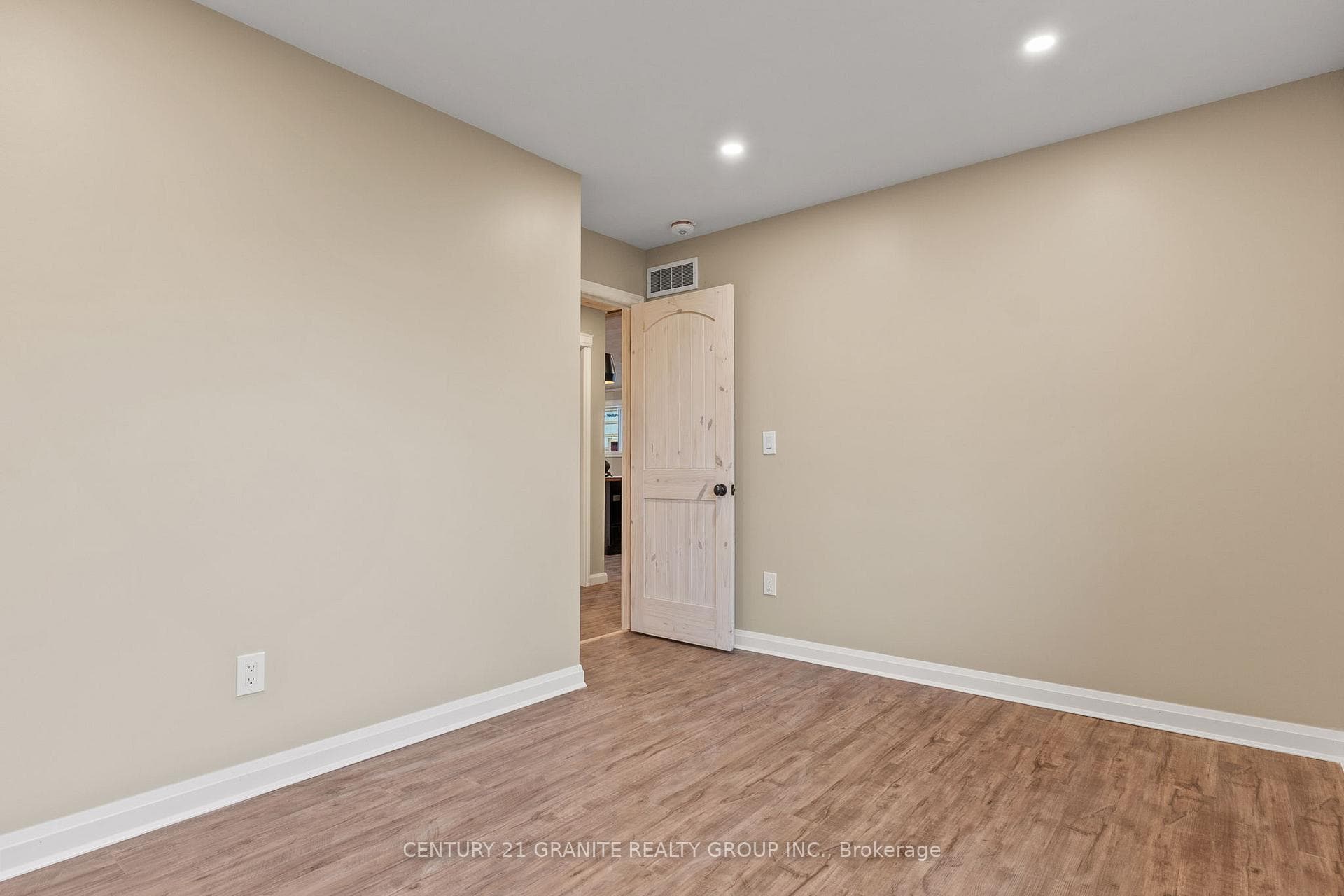 11 Williams Drive photo 16