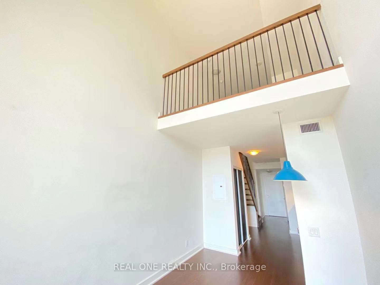 5 Hanna Avenue Unit 509 photo 8