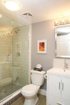 753 St Clarens Avenue Unit 2 photo 8