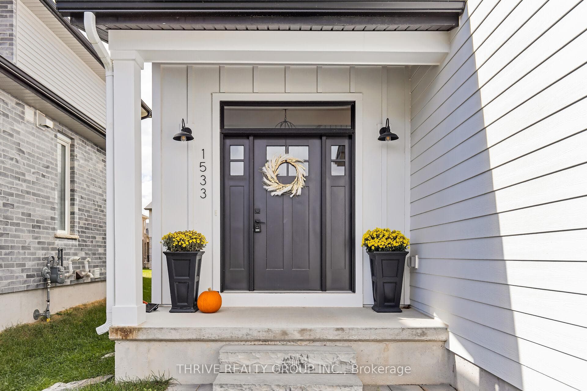 1533 Drew Street photo 3