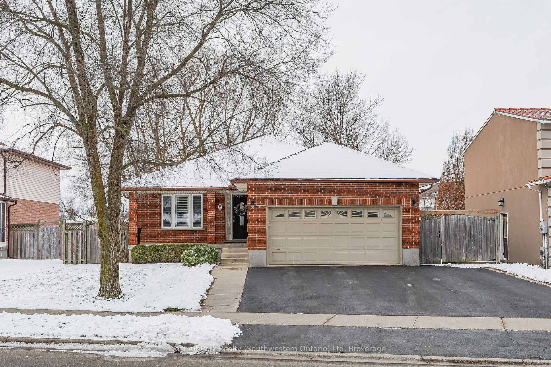 8 Flaherty Drive photo 2