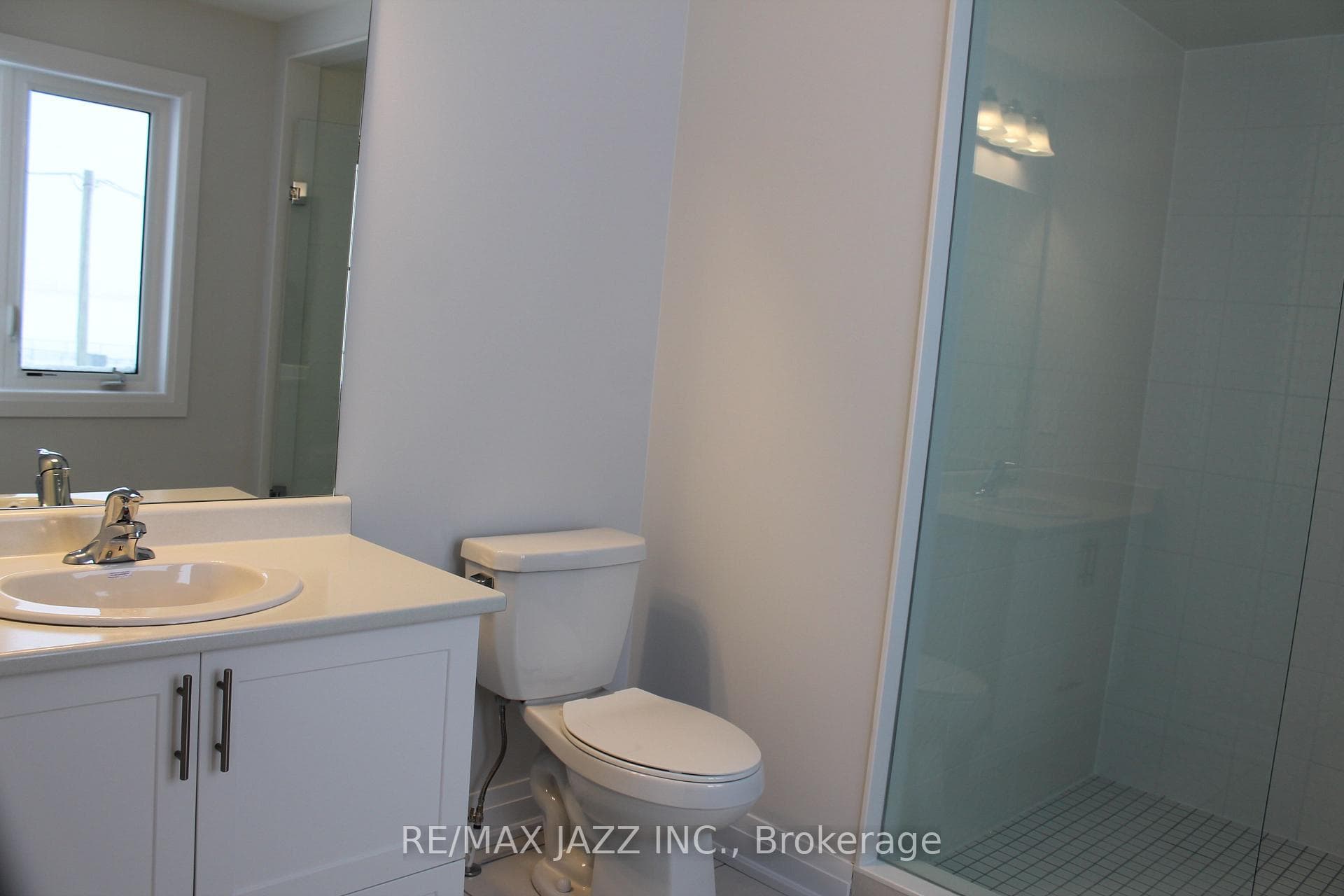 60 Butler Boulevard photo 10