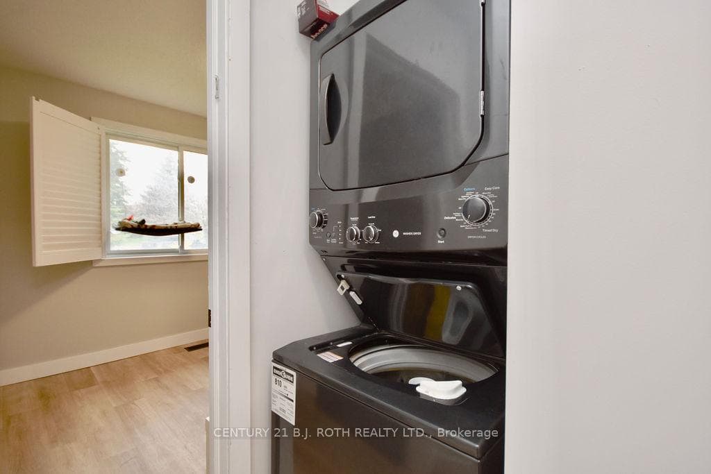 39 DANCY Drive photo 13