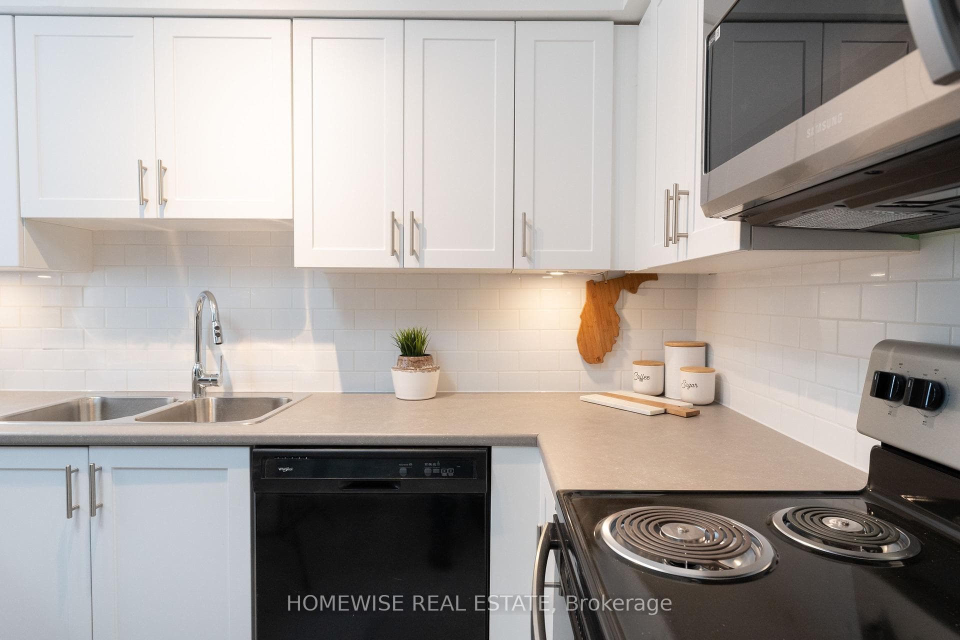 240 Ormond Drive Unit B5 photo 3