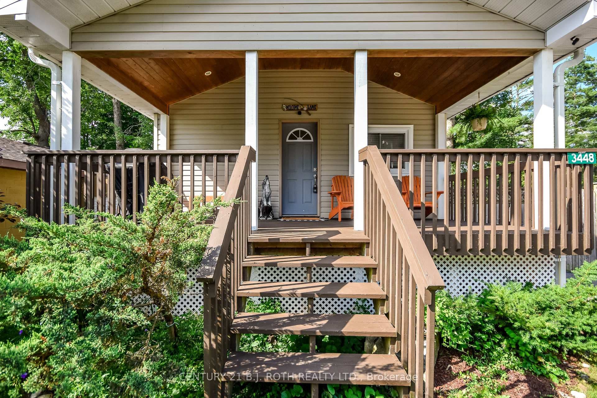 Spacious covered front porch