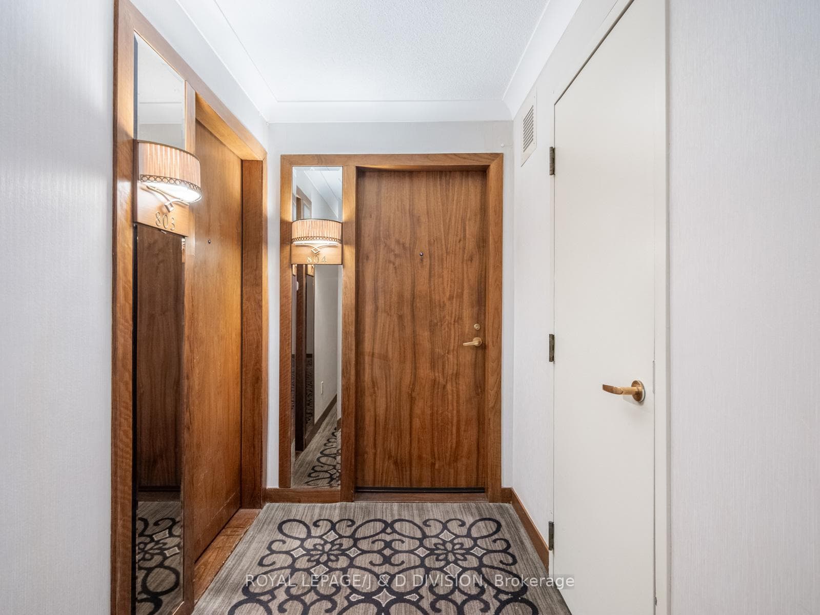63 St Clair Avenue Unit 804 photo 9