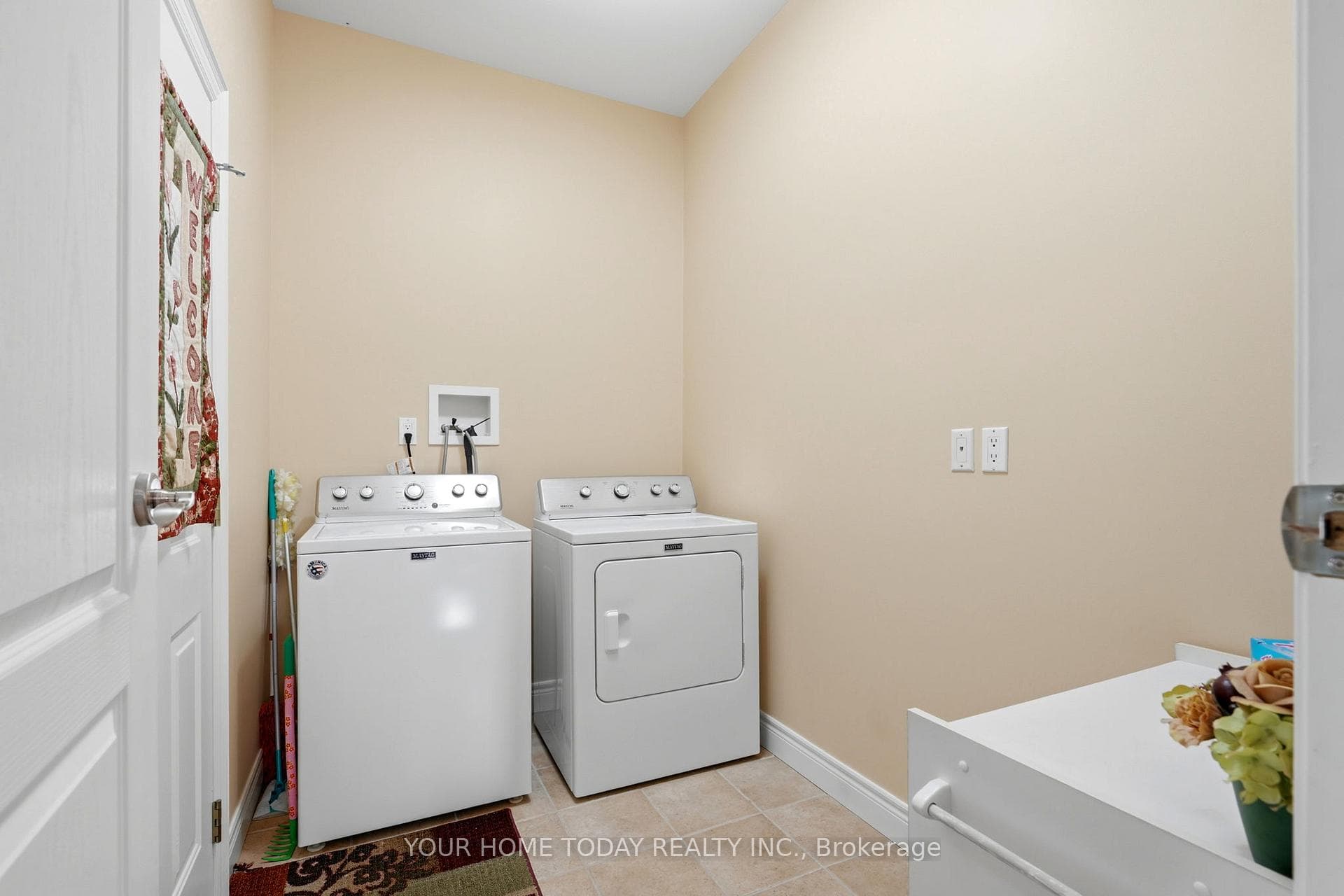 37 Dawkins Crescent photo 20