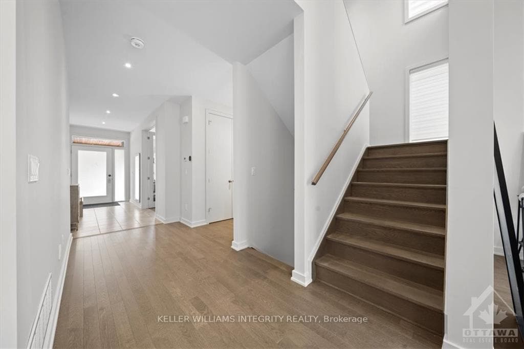 752 WOOLER Place photo 15