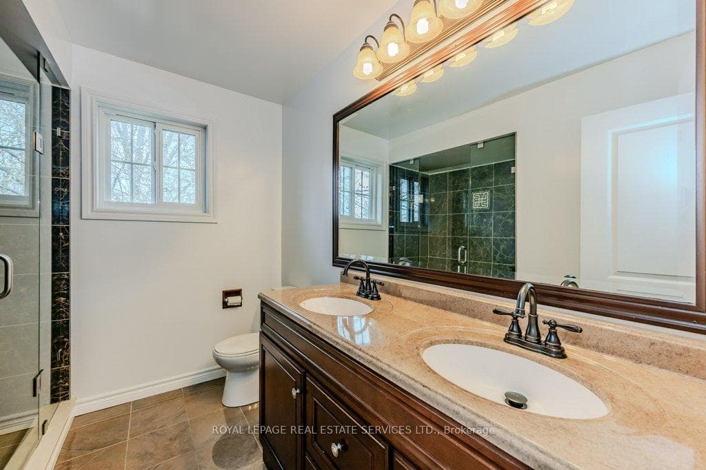 Four-Piece Main Bathroom with Double Sinks