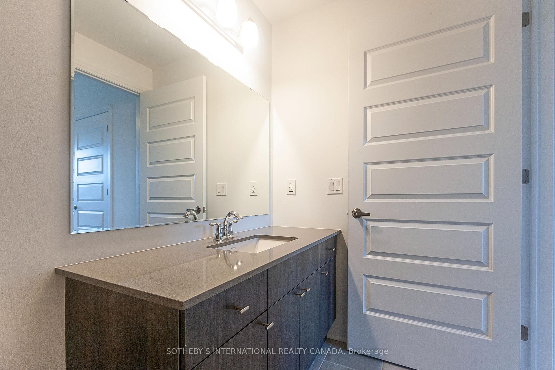 480 Gordon Krantz Avenue Unit 322 photo 25