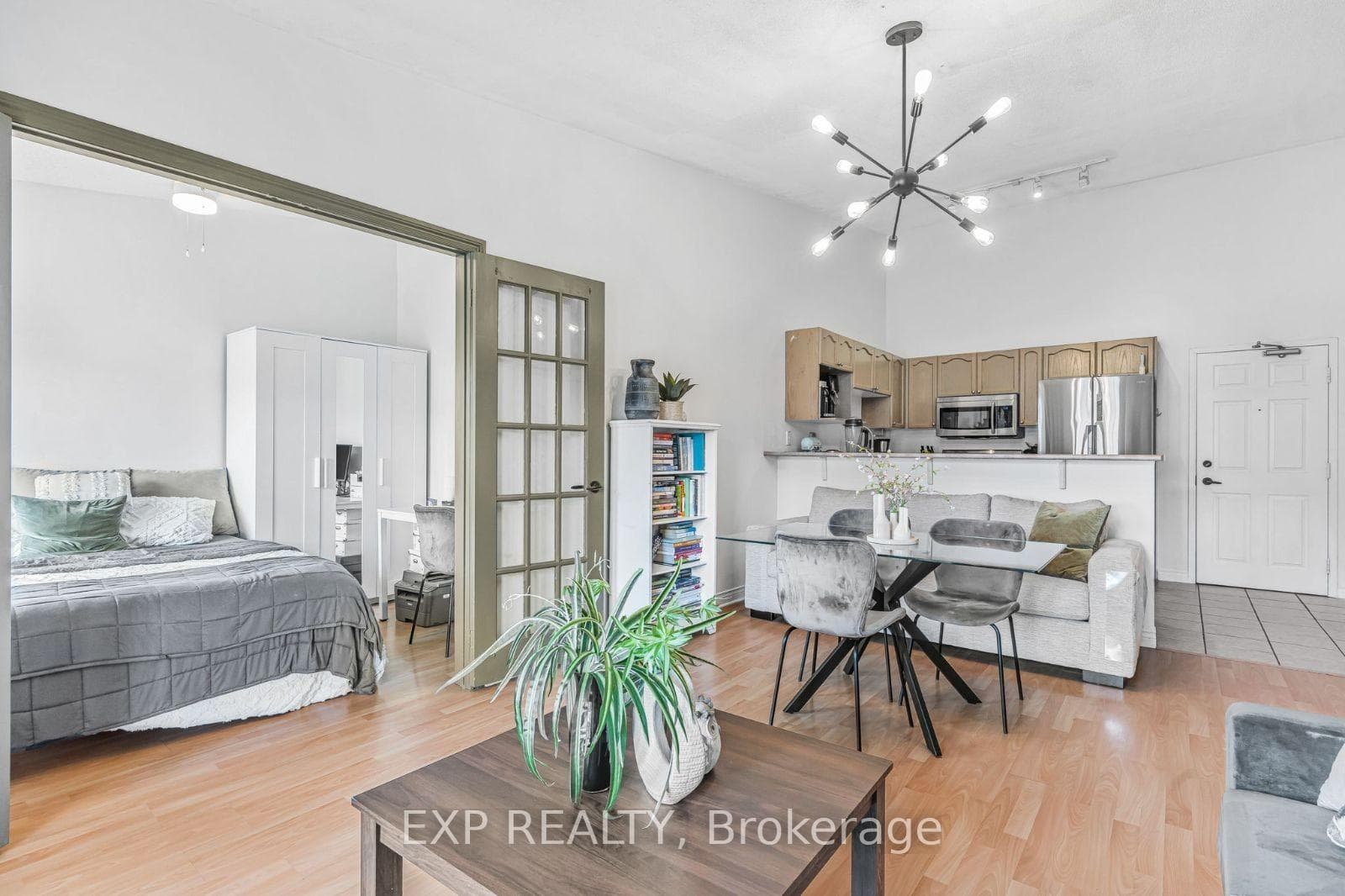 4005 Kilmer Drive Unit 409 photo 20